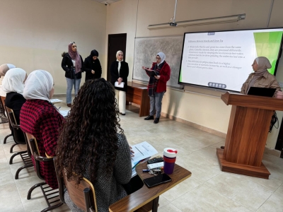 طلبة ماجستير الصيدلة في اليقظة الدوائية والشؤون التنظيمية في (عمان العربية) يقدمون أبحاثًا رائدة لمعالجة القضايا الصحية