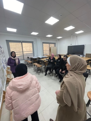 طلبة هندسة (عمان العربية) يقدمون دراسة حول تأثير مسار الباص السريع على تطوير البيئة الحضرية في عمان