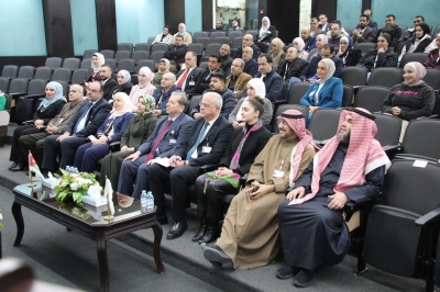 الدكتور الطريجي يحاضر في (عمان العربية) حول (التواصل في العالم الرقمي)