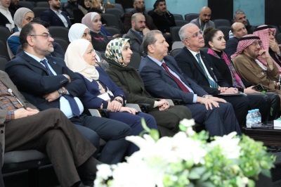 الدكتور الطريجي يحاضر في (عمان العربية) حول (التواصل في العالم الرقمي)