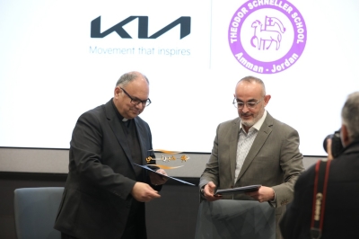 (KIa كيا) توقّع مذكرة تفاهم لإنشاء ورشة تدريب في السيارات الكهربائية بمدرسة شنلر