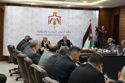 العودات يدعو الأحزاب لمواصلة دورها في تعميق الحياة الحزبية والسياسية