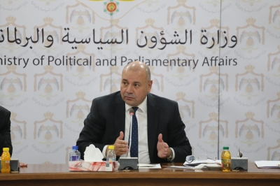 العودات يدعو الأحزاب لمواصلة دورها في تعميق الحياة الحزبية والسياسية