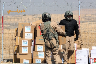 كاميرا خبرني ترافق إحدى طائرات الإغاثة الإنسانية من الأردن إلى غزة - فيديو