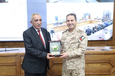 وزير الثقافة الرواشدة يحاضر في كلية الدفاع الوطنية الملكية