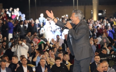 اكتساح جماهيري لعمر العبداللات في مهرجان أمواج العقبة