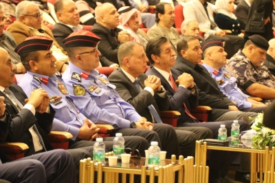 وزير الداخلية يرعى حفل جائزة الموظف المثالي في القطاع العام لمحافظة الزرقاء لعام 2024