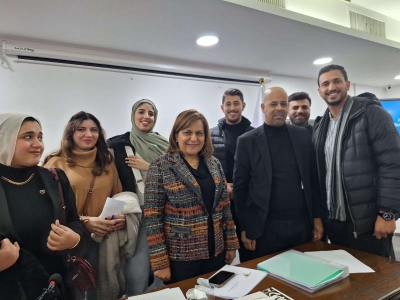 طلبة أعمال (عمان العربية) يشاركون في دورة تدريبية متخصصة حول قانون البيئة الاستثمارية