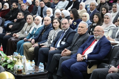 خريجو كلية الصيدلة في جامعة عمان العربية يؤدون القسم القانوني ويخطون أولى خطواتهم نحو المهنية