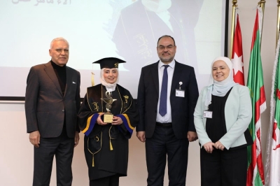 خريجو كلية الصيدلة في جامعة عمان العربية يؤدون القسم القانوني ويخطون أولى خطواتهم نحو المهنية