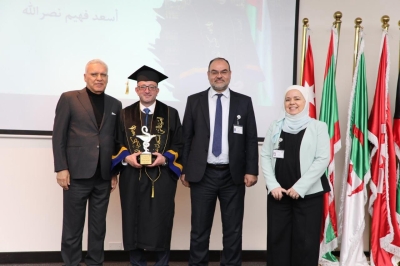 خريجو كلية الصيدلة في جامعة عمان العربية يؤدون القسم القانوني ويخطون أولى خطواتهم نحو المهنية