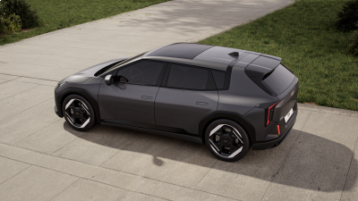 كيا EV4  تمزج بين الابتكار وروح الاستكشاف مع الكشف عن تصميمها الخارجي قُبيل العرض  العالمي الأول