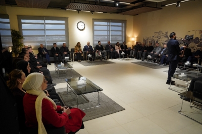 جامعة الشرق الأوسط تكرم الدكتورة حنان الشيخ