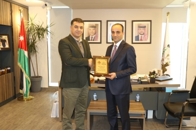 الحنيفات يكرم قناة المملكة 