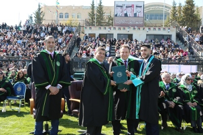 جامعة الزيتونة الأردنية تحتفل بتخريج الفوج التاسع والعشرين من طلبتها