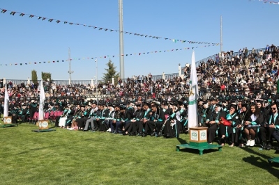 جامعة الزيتونة الأردنية تحتفل بتخريج الفوج التاسع والعشرين من طلبتها