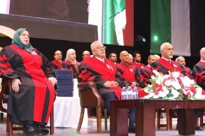 بالصور .. برعاية أ.د.حمدان احتفال عمان الاهلية لليوم الثاني بتخريج طلبة الفصل الاول من الفوج 32