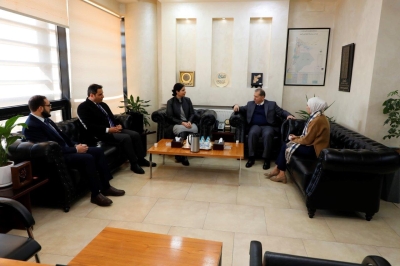 اتفاقية تعاون بين عمان العربية وشركة لونغمونديال لتعزيز التدريب والاستشارات