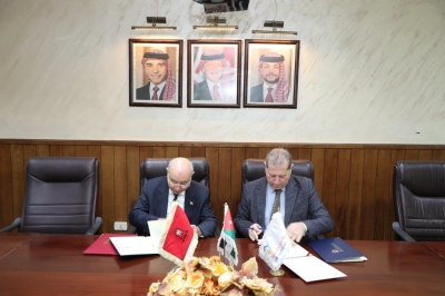 اتفاقية تعاون بين جامعة عمان العربية وجامعة مؤتة لاستحداث برامج دراسات عليا مشتركة وتعزيز التعاون في التعليم والبحث العلمي