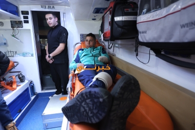 الأردن .. إخلاء 29 طفلاً من قطاع غزة براً وجواً - صور