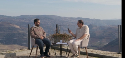 عمرو خالد: لا تسمح للدنيا أن تكسرك.. كيف تجاهد نفسك وسط صعوبات ومصائب الحياة؟ - فيديو