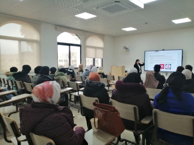 دورة تدريبية في كلية الصيدلة في الزيتونة بعنوان أساسيات البحث العلمي