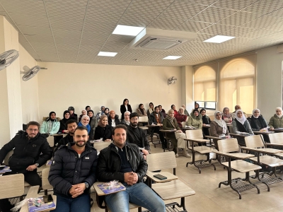 دورة تدريبية في كلية الصيدلة في الزيتونة بعنوان أساسيات البحث العلمي