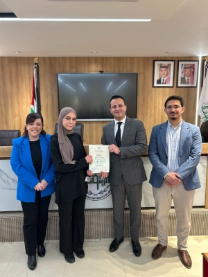 دورة تدريبية في كلية الصيدلة في الزيتونة بعنوان أساسيات البحث العلمي