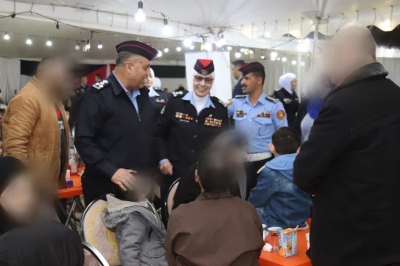 نزيلات مركز إصلاح النساء يستقبلن ذويهن على مأدبة الإفطار  - صور