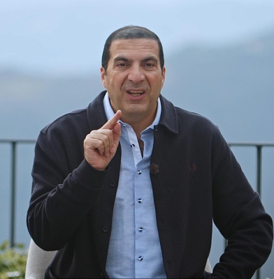 عمرو خالد: إياك أن تبيع من اشتروك مهما كان الثمن.. وكيف تصون العشرة لأصحاب الفضل