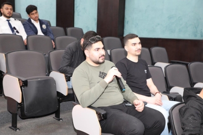 رئيس جامعة عمان العربية يستقبل وفداً من جامعة الحسين التقنية