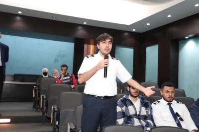 رئيس جامعة عمان العربية يستقبل وفداً من جامعة الحسين التقنية