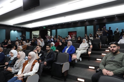 رئيس جامعة عمان العربية يستقبل وفداً من جامعة الحسين التقنية