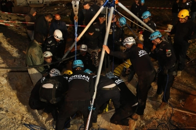 الأردن .. وفاة شخص سقط داخل حفرة عميقة - صور