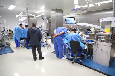 جامعة العلوم التطبيقية تستضيف دورة متقدمة في تشريح الدماغ والأعصاب بمشاركة دولية