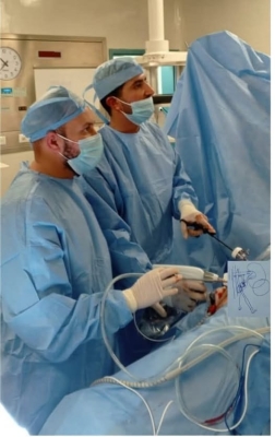 مستشفى النديم في مادبا يُجري أول عملية جراحية لاستئصال كلية بالمنظار