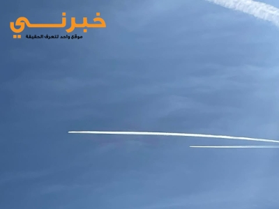 خطوط تكاثف طائرات لافتة في سماء الأردن - صور