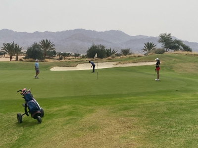 انطلاق المعسكر التحضيري للاعبي المنتخب الوطني على ملعب نادي أيلة للجولف