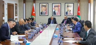 رئيس الوزراء يلتقي كتلة اتحاد الأحزاب الوسطية: الخشمان يؤكد ان الشراكة مع الحكومة لم تعد ترفاً بل ضرورة وطنية