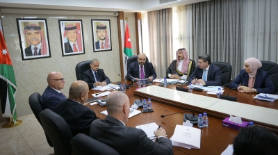 رئيس الوزراء يلتقي كتلة اتحاد الأحزاب الوسطية: الخشمان يؤكد ان الشراكة مع الحكومة لم تعد ترفاً بل ضرورة وطنية