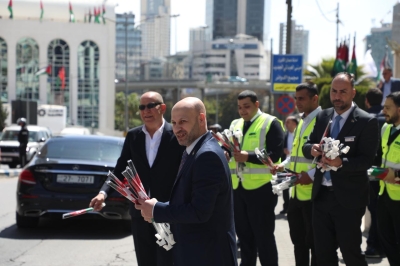 غرفة تجارة عمان تحتفي بيوم العلم