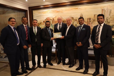 صناعة عمان تنظم لقاءات عمل تجمع الشركات الصناعية بممثلي مجموعة (اللولو العالمية)