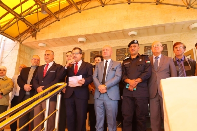 جامعة البترا تنظم وقفة احتفالية بمناسبة اليوم الوطني للعلم الأردني