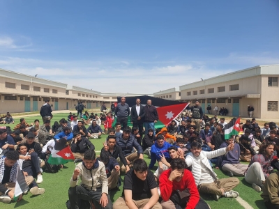 المدرسة الأردنية الكورية تحتفل بيوم العلم