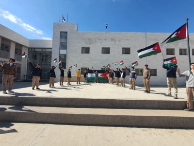 المدرسة الأردنية الكورية تحتفل بيوم العلم