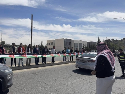 مجلس محافظة البلقاء ينظم فعالية تاريخية لرفع العلم الأردني ويجسد وحدة الوطن