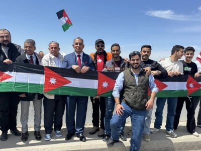 مجلس محافظة البلقاء ينظم فعالية تاريخية لرفع العلم الأردني ويجسد وحدة الوطن