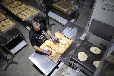 المخبز الأردني المتنقل المزود الوحيد حاليا للخبز في غزة