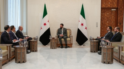 الصفدي : نقلت رسالة من الملك للرئيس السوري