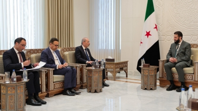 الصفدي : نقلت رسالة من الملك للرئيس السوري